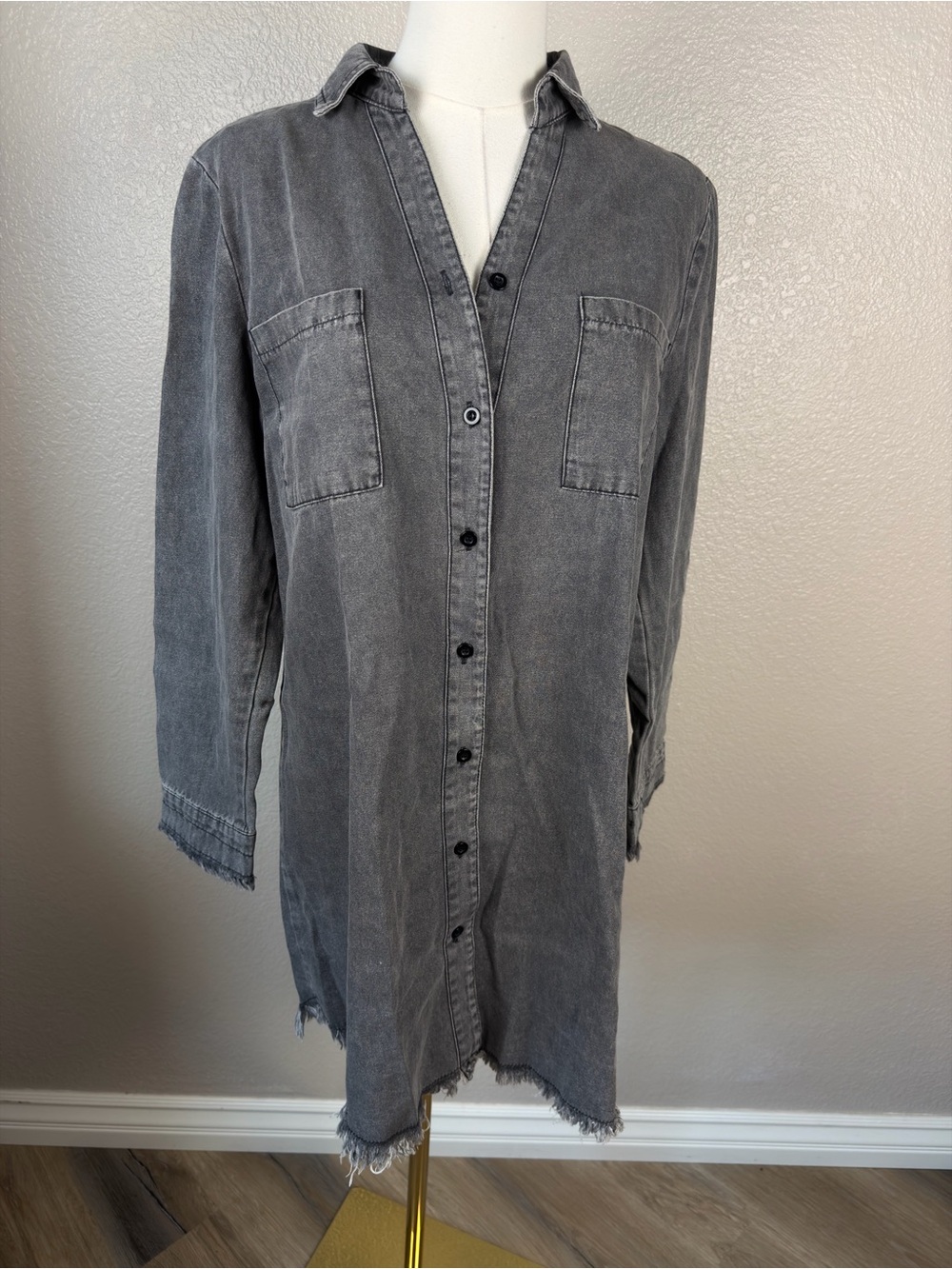NWT Casual Gray Button-Front Mini Denim Shirt Dress, Medium - Picture 3 of 8